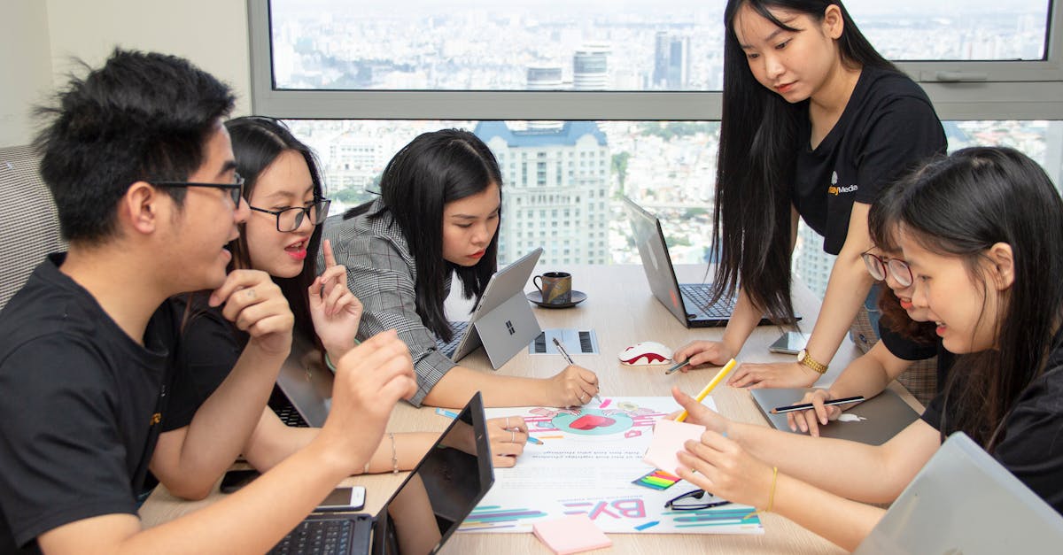 AG亚游万里通app详情下载教程